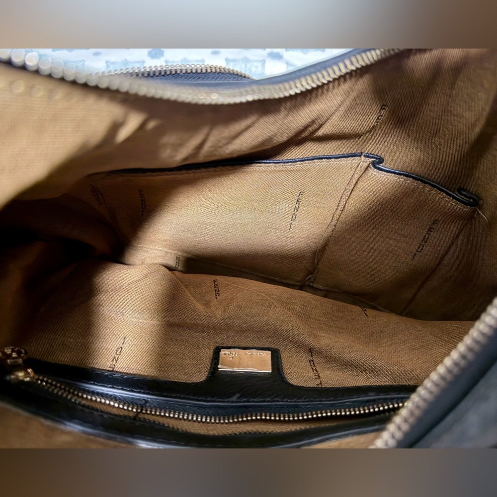 Fendi Style -High Quality Black Pebbled Leather Hobo Bag - Picture 2 of 5
